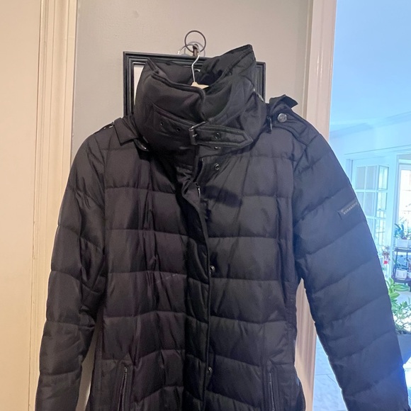 Burberry down coat - authentic, gently worn, beautiful and classic style - Picture 10 of 10